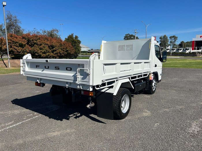 2025 Fuso Canter 815