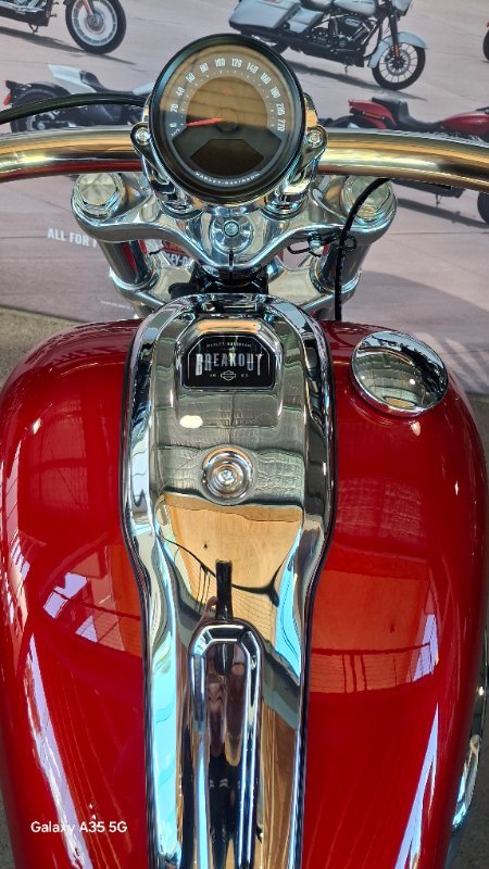 2025 Harley-davidson FXBR BREAKOUT (117) BRILLIANT RED