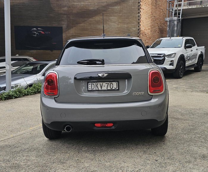 2016 MINI Hatch Cooper F55 Moonwalk Grey