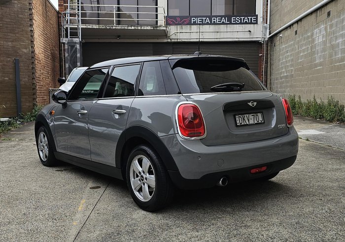 2016 MINI Hatch Cooper F55 Moonwalk Grey