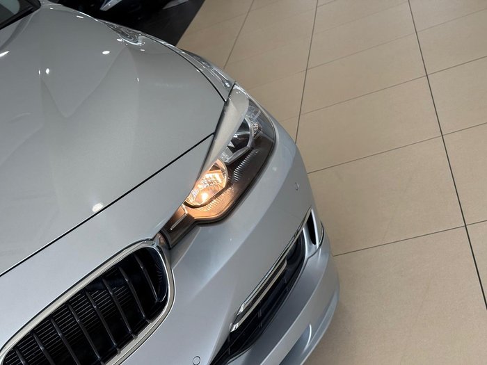 2014 BMW 3 Series 320i Sport Line