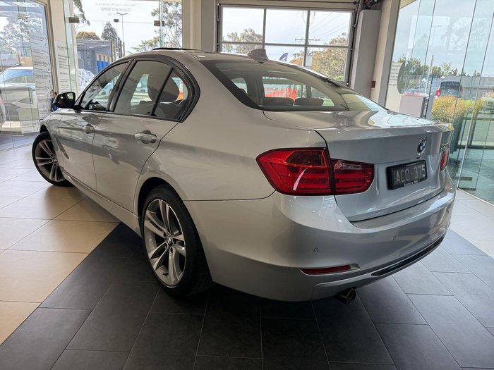 2014 BMW 3 Series 320i Sport Line