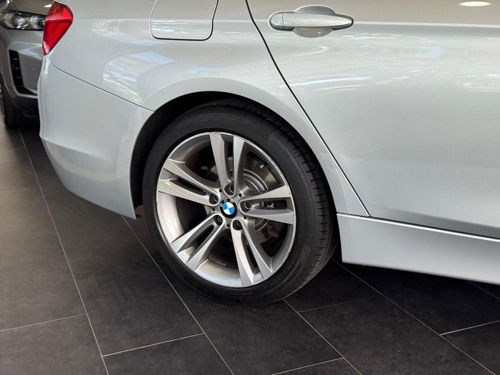 2014 BMW 3 Series 320i Sport Line
