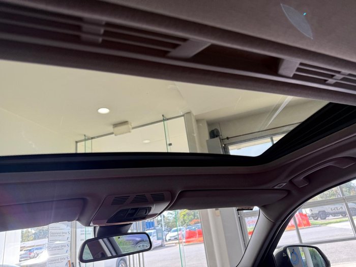 2014 BMW 3 Series 320i Sport Line