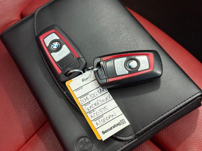 2014 BMW 3 Series 320i Sport Line