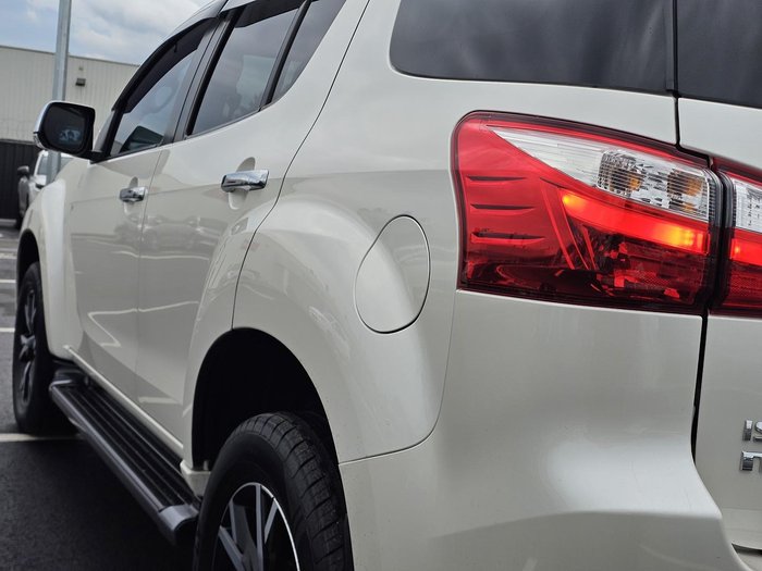 2021 Isuzu MU-X LS-U