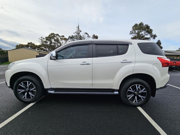 2021 Isuzu MU-X LS-U