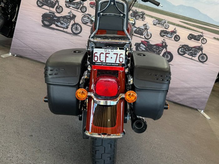2024 Harley-davidson FLHCS HERITAGE CLASSIC 114 RED ROCK / BLACK