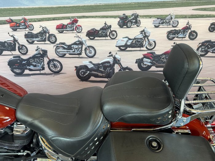 2024 Harley-davidson FLHCS HERITAGE CLASSIC 114 RED ROCK / BLACK