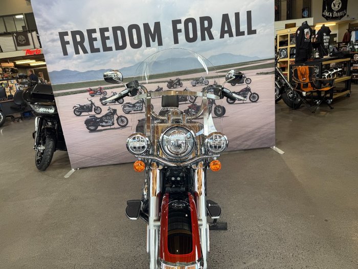 2024 Harley-davidson FLHCS HERITAGE CLASSIC 114 RED ROCK / BLACK