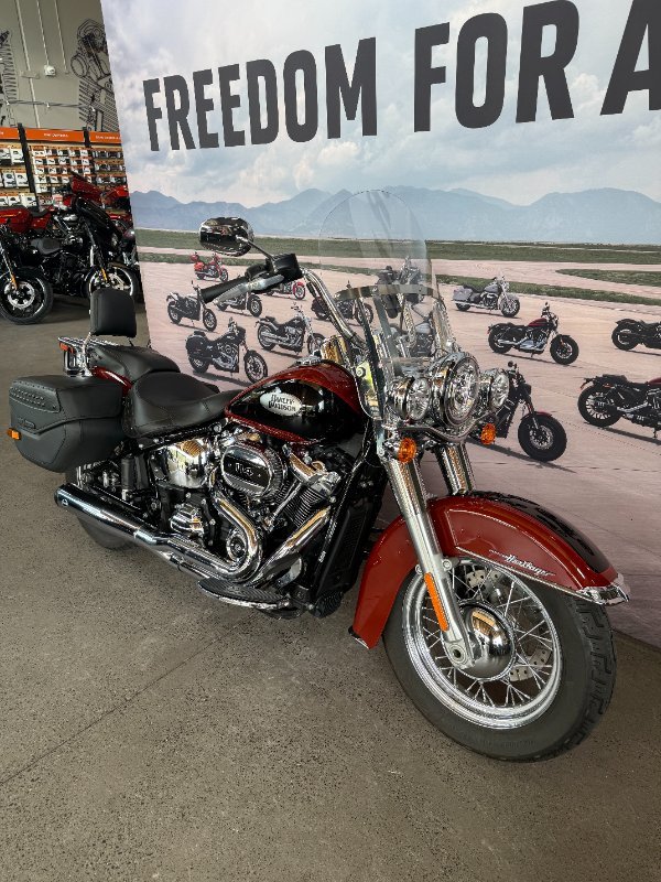 2024 Harley-davidson FLHCS HERITAGE CLASSIC 114 RED ROCK / BLACK