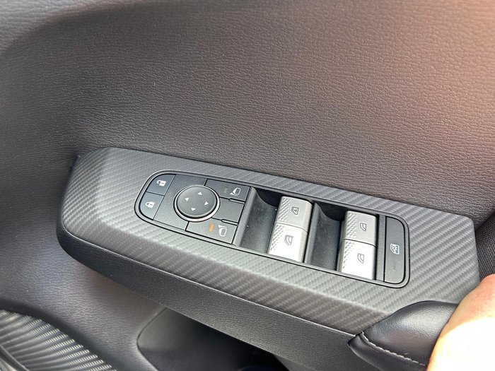 2024 Mitsubishi Outlander ES