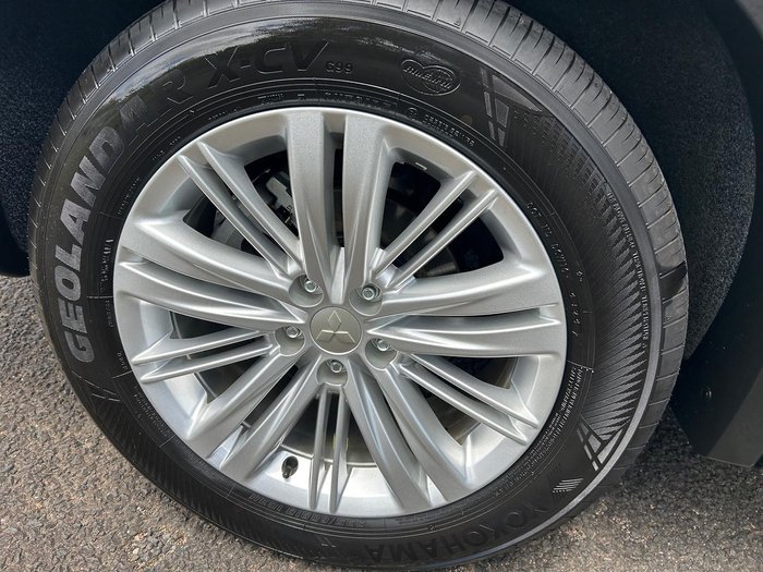 2024 Mitsubishi Outlander ES