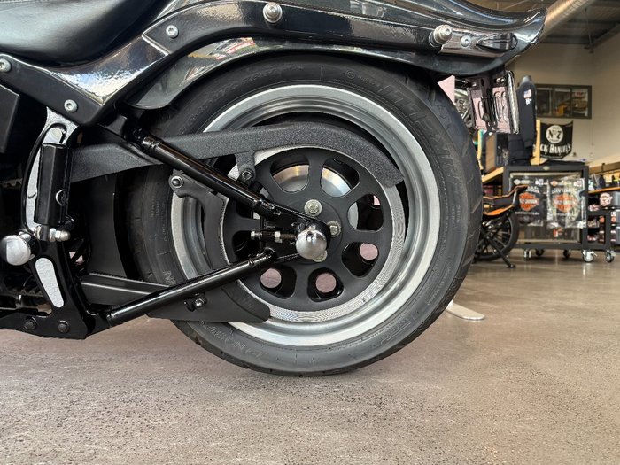 2006 Harley-davidson FXSTBI SOFTAIL NIGHT TRAIN BLACK PEARL