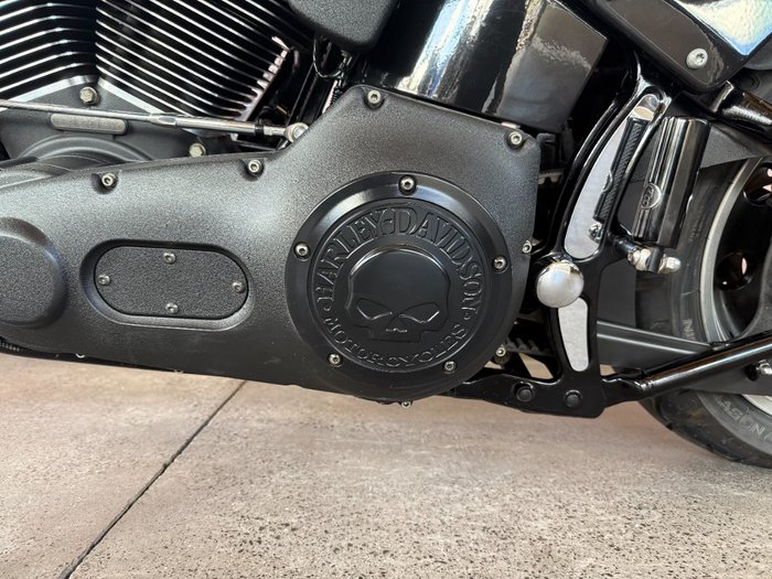 2006 Harley-davidson FXSTBI SOFTAIL NIGHT TRAIN BLACK PEARL