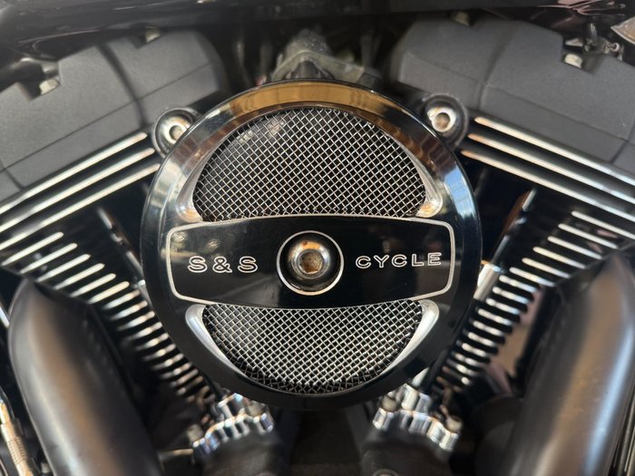 2006 Harley-davidson FXSTBI SOFTAIL NIGHT TRAIN BLACK PEARL