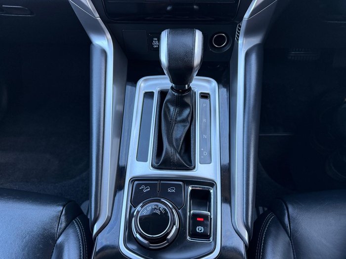 2019 Mitsubishi Pajero Sport GLS