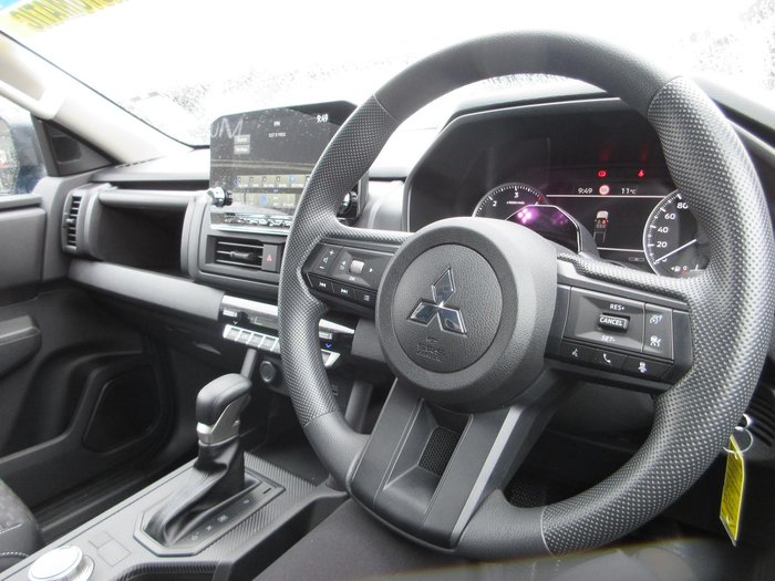 2025 Mitsubishi Triton GLX+