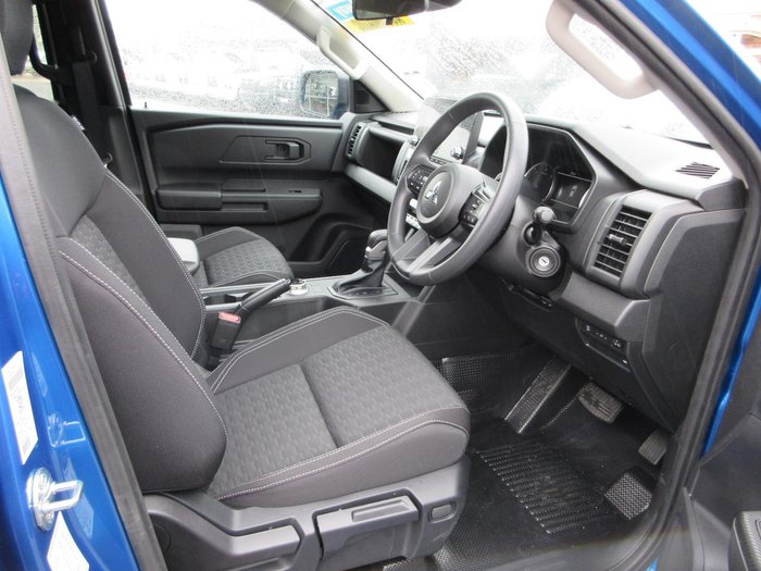 2025 Mitsubishi Triton GLX+