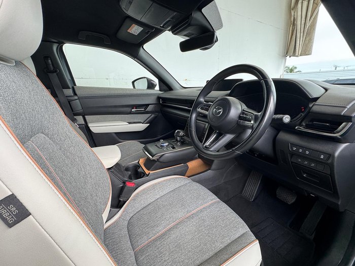 2021 Mazda MX-30 G20e Touring