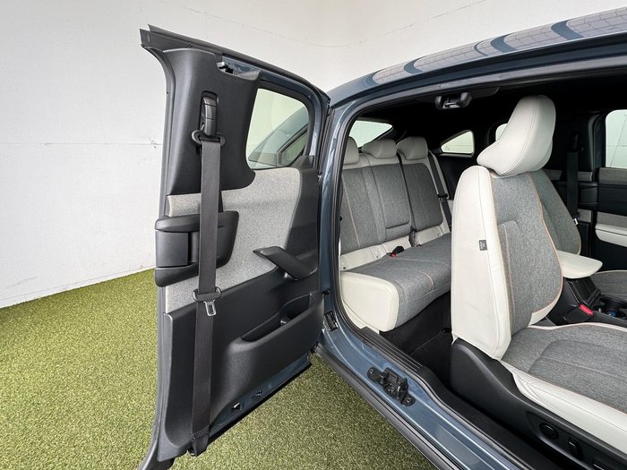 2021 Mazda MX-30 G20e Touring