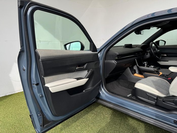 2021 Mazda MX-30 G20e Touring