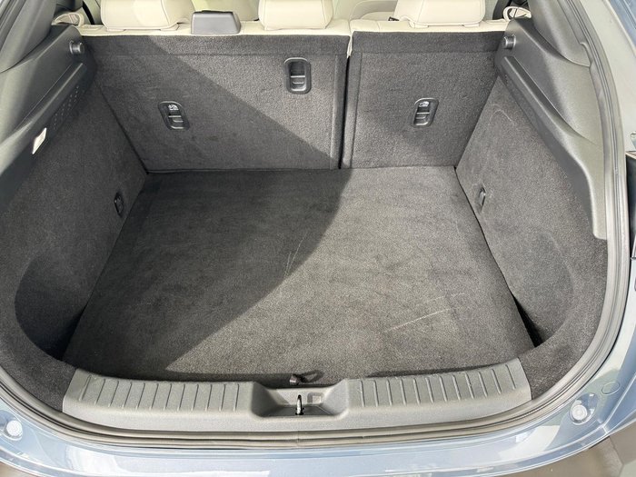 2021 Mazda MX-30 G20e Touring