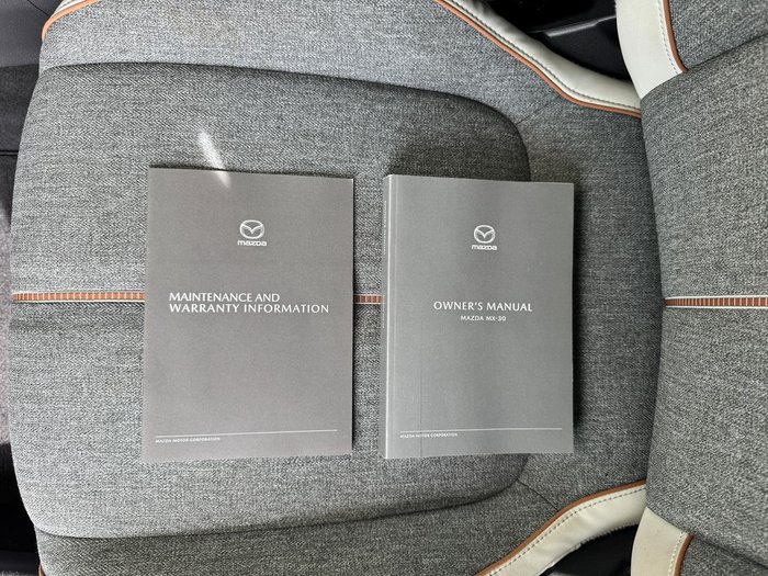 2021 Mazda MX-30 G20e Touring