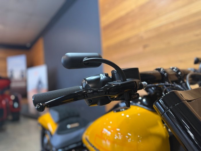 2025 Harley-davidson FXBR BREAKOUT (117) Yellow