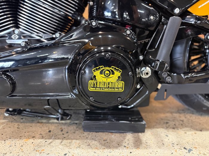 2025 Harley-davidson FXBR BREAKOUT (117) Yellow
