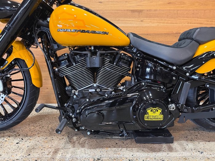 2025 Harley-davidson FXBR BREAKOUT (117) Yellow
