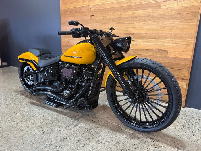 2025 Harley-davidson FXBR BREAKOUT (117) Yellow