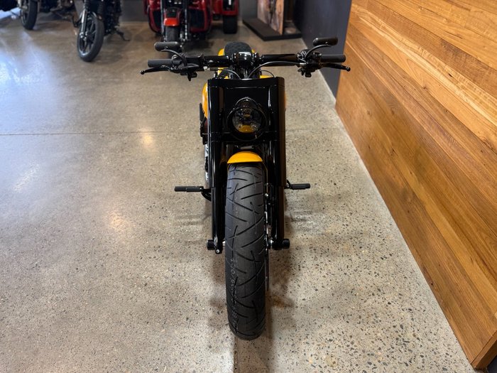 2025 Harley-davidson FXBR BREAKOUT (117) Yellow