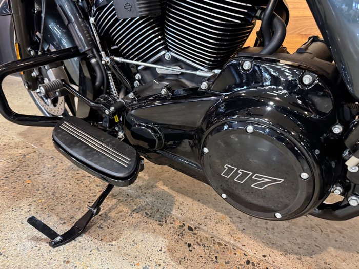 2025 Harley-davidson 2025 Harley-davidson 1900CC FLTRX ROAD GLIDE (117) TOURER Iron Horse Metallic