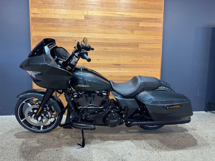 2025 Harley-davidson 2025 Harley-davidson 1900CC FLTRX ROAD GLIDE (117) TOURER Iron Horse Metallic