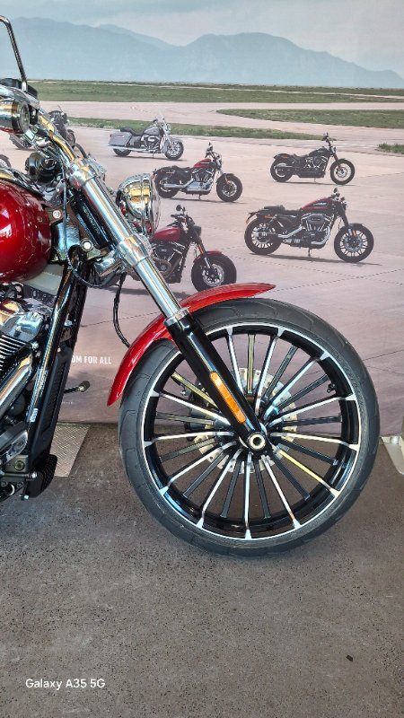 2025 Harley-davidson FXBR BREAKOUT (117) BRILLIANT RED