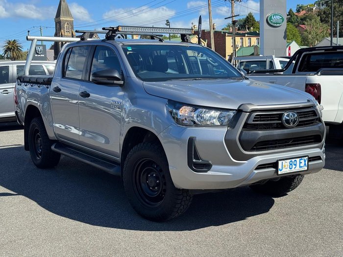 2020 Toyota Hilux SR