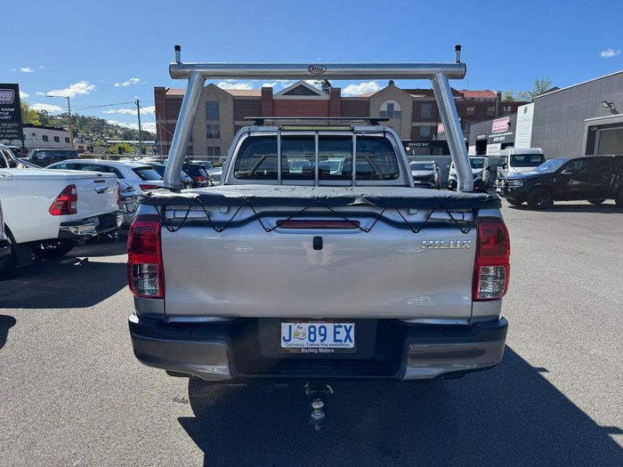 2020 Toyota Hilux SR