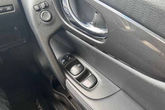 2020 Nissan X-TRAIL ST