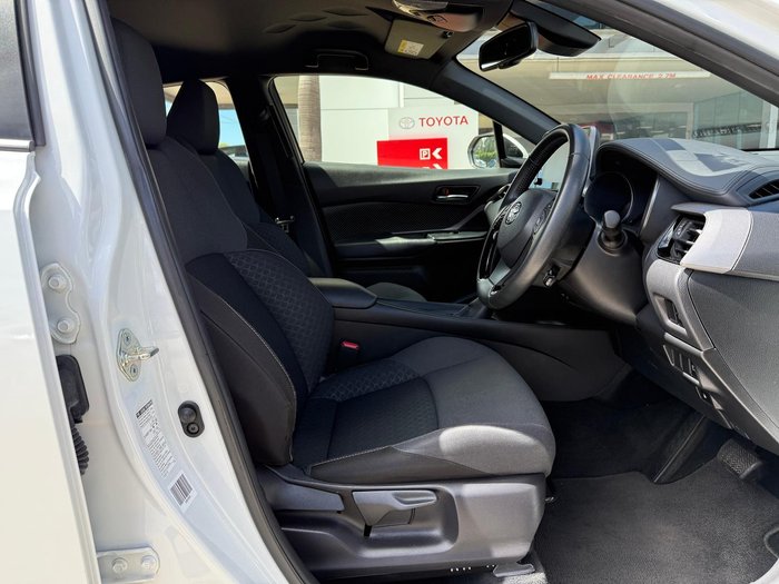 2023 Toyota C-HR GXL NGX10R Frosted White