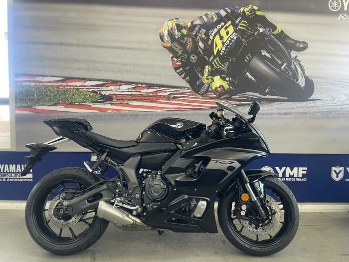 2025 YAMAHA YZF-R7 LAMS