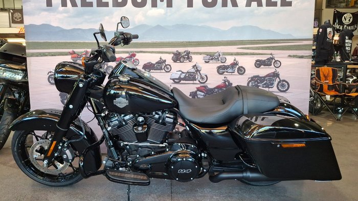 2025 Harley-davidson FLHRXS ROAD KING SPECIAL Vivid Black