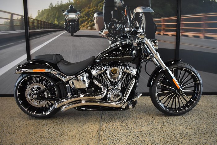 2025 Harley-davidson FXBR BREAKOUT (117) VIVID BLACK