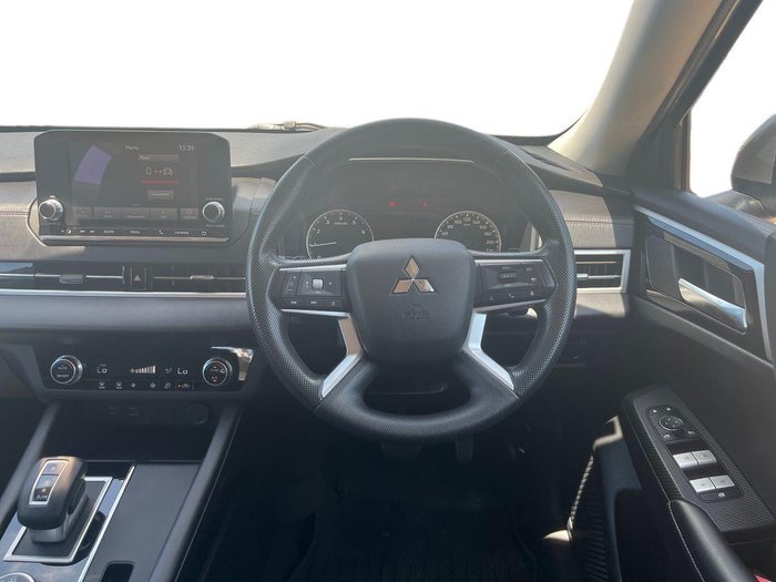 2023 Mitsubishi Outlander