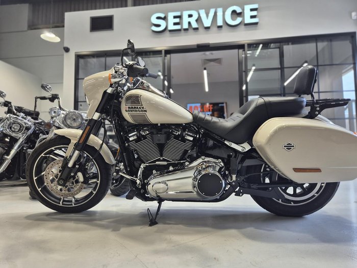 2022 Harley-Davidson Sport Glide 107 (FLSB) Softail White