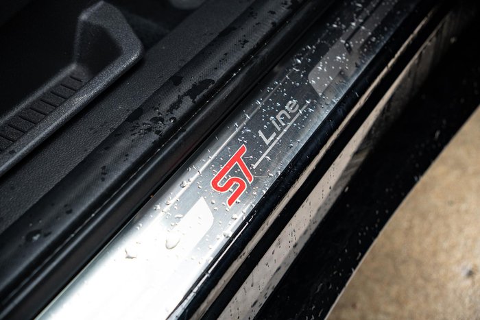 2020 Ford Escape ST-Line ZG MY19.75 AWD Shadow Black