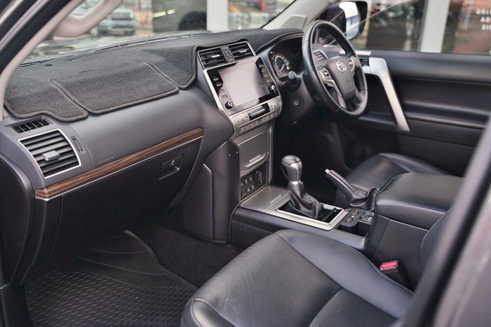 2021 Toyota Landcruiser Prado VX