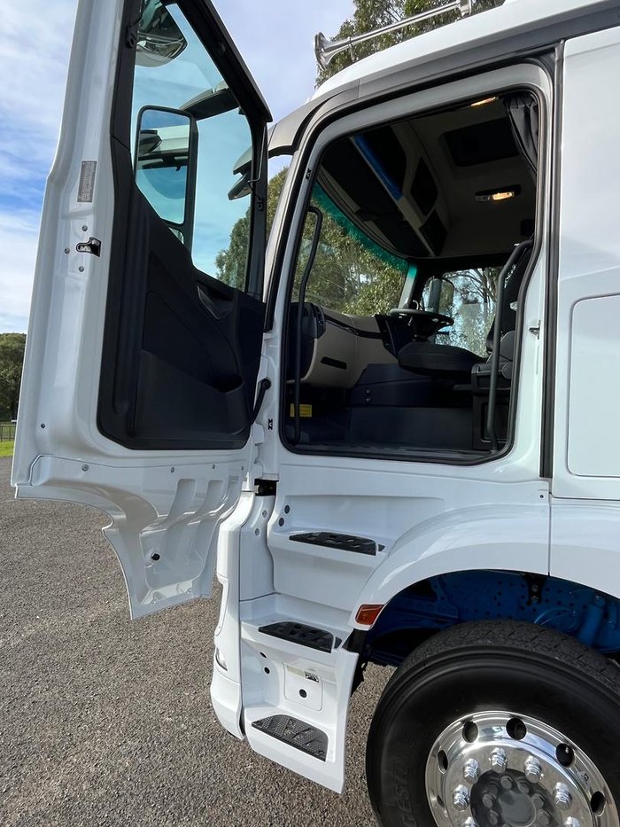 2024 Mercedes-Benz Actros 2663