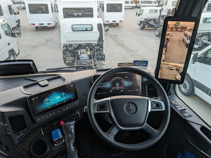 2024 Mercedes-Benz Arocs 3258 White