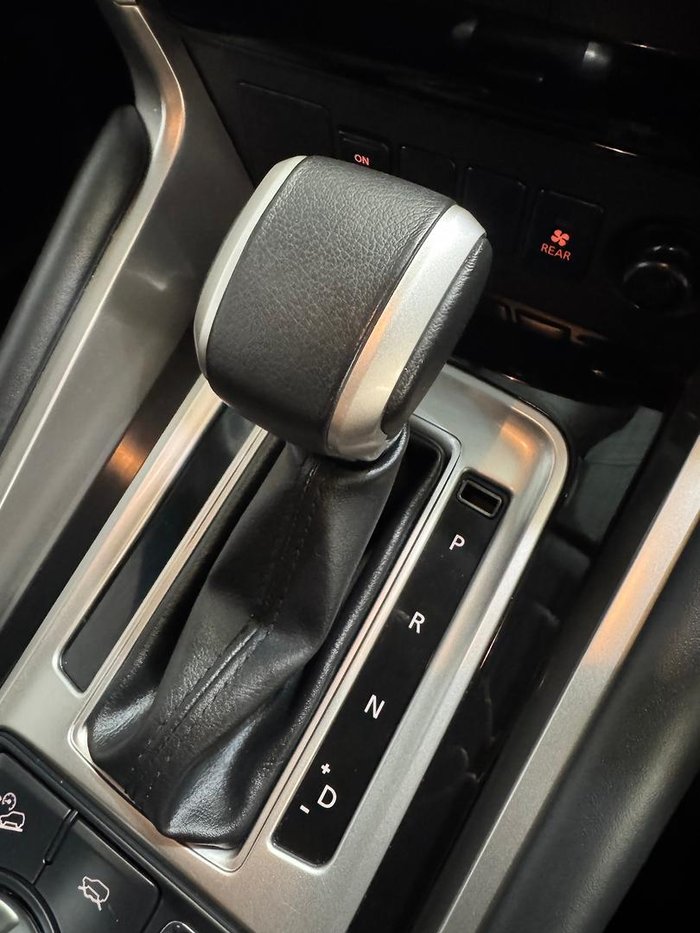 2018 Mitsubishi Pajero Sport GLS QE MY18 4X4 Dual Range Pitch Black